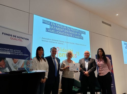 Depuis 5 ans, QUALIBAT s'engage activement aux côtés du Fonds de Dotation Qualitel en tant que mécène.